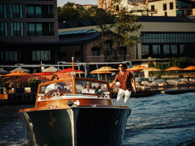 Sail the Bosphorus